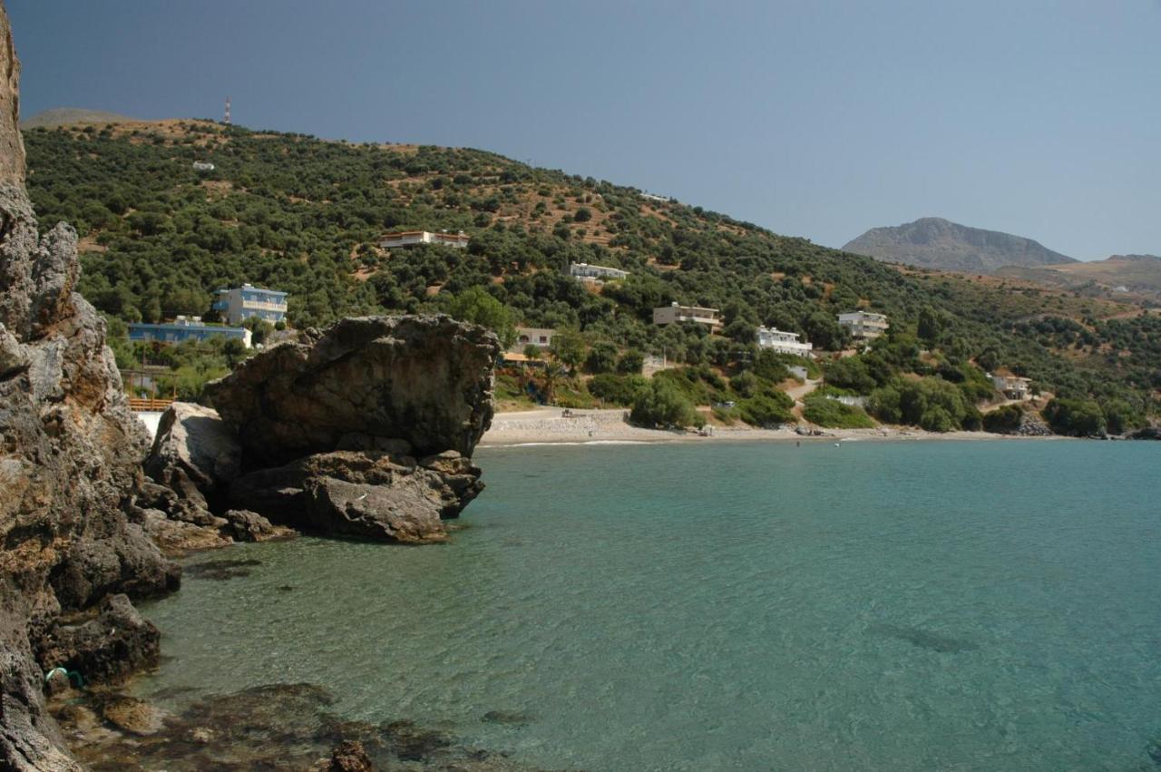 Golden Sun Apartments Rodhákinon Bagian luar foto